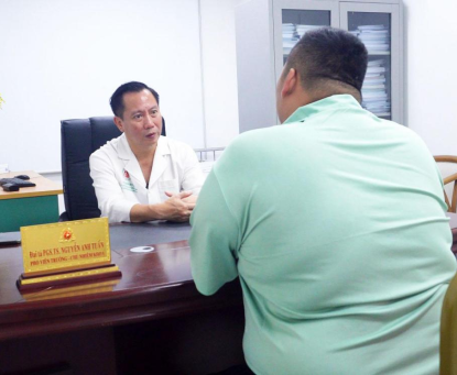 Quá trình chuẩn bị trước phẫu thuật nội soi thu nhỏ dạ dày như thế nào?